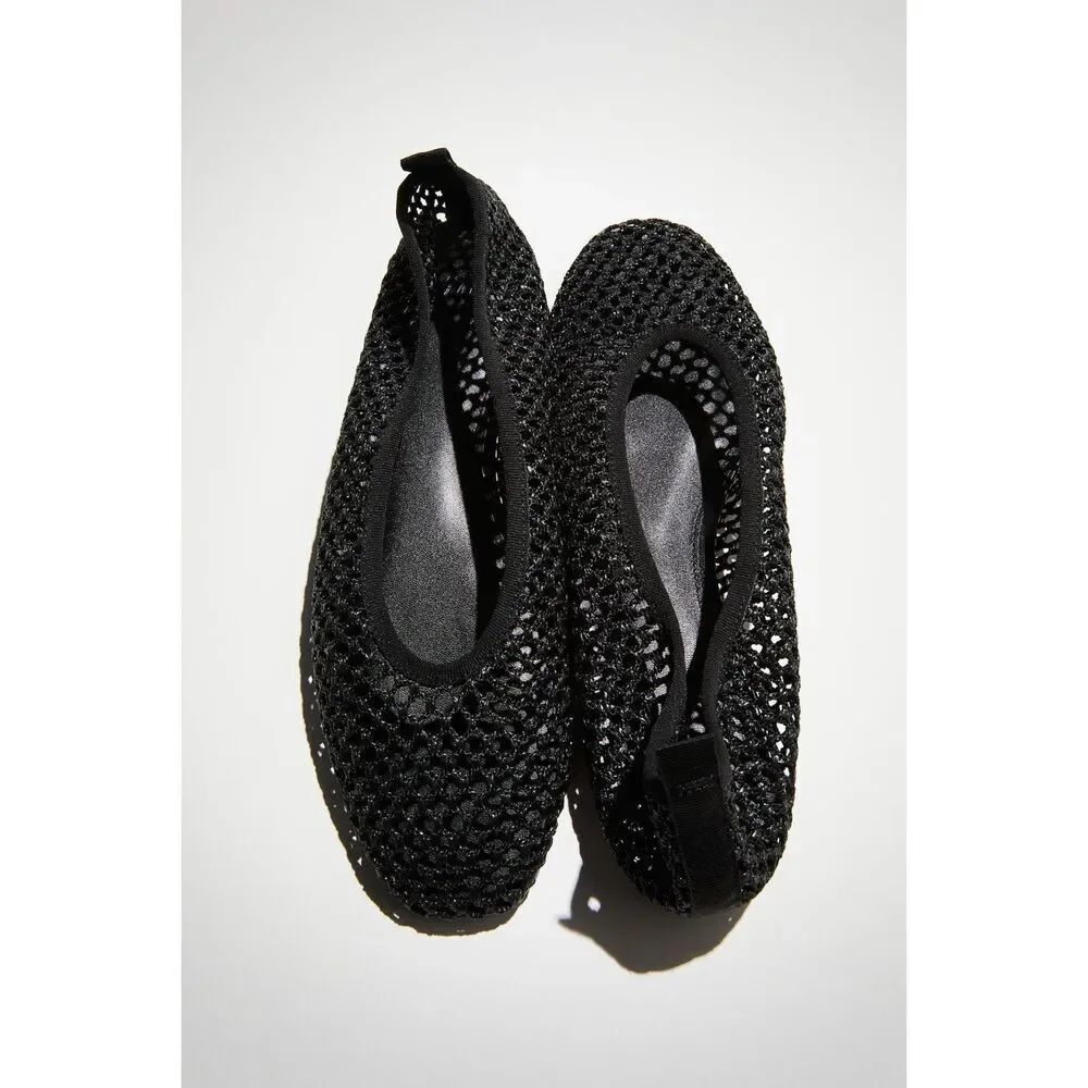 ✨H&M BRAIDED BLACK SZ 40 FLATS✨